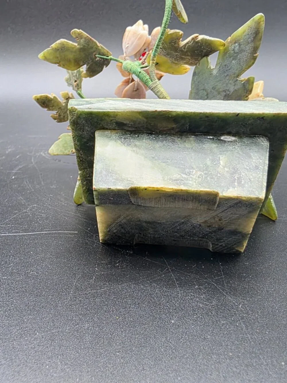 VINTAGE CHINESE JADE STONE FLOWER BONSAI TREE MCM Hand carved Gem Tree